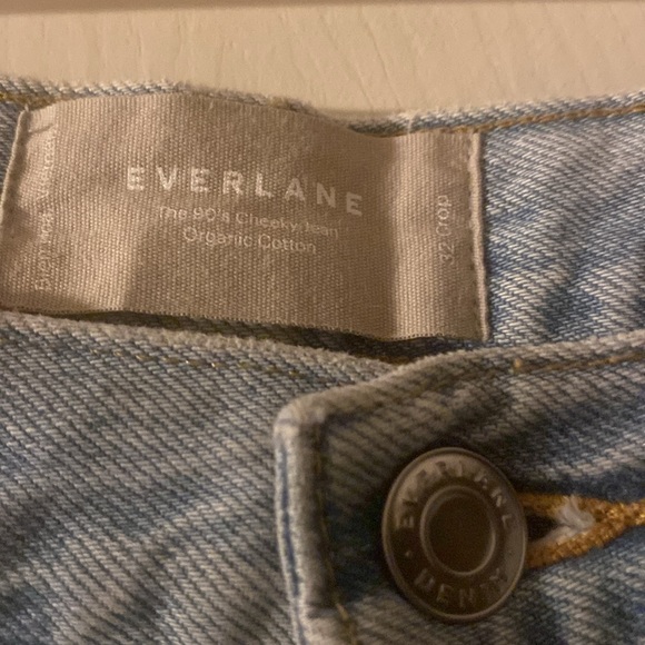 Everlane Cropped Blue Jeans. Good condition. Distressing noted. - Picture 3 of 7